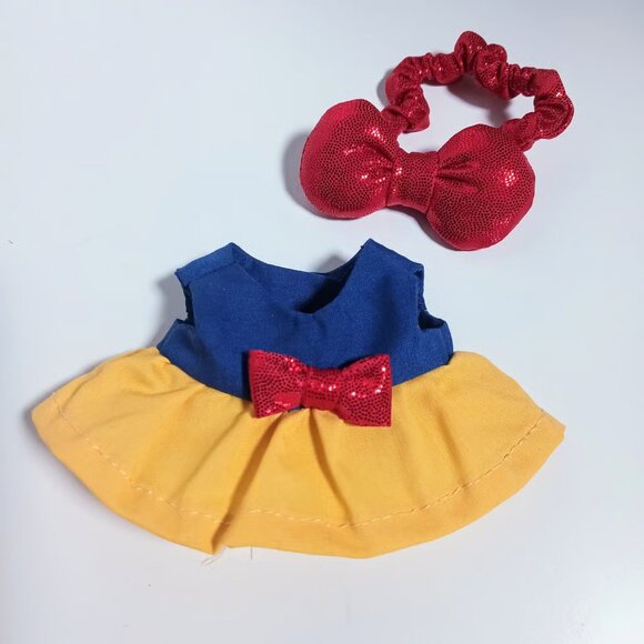 Princess Snow White Dress and Metallic Matching Bow made for Labubu - Picture 6 of 6